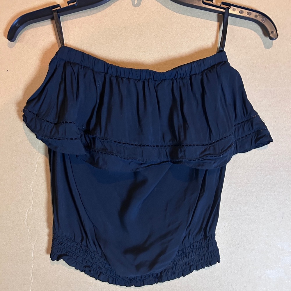 Kirra Black‎ Off Shoulder Ruffle Smocked Waist Crop Top XS